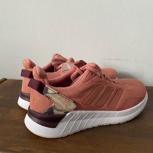 Adidas | BRAND NEW Runners